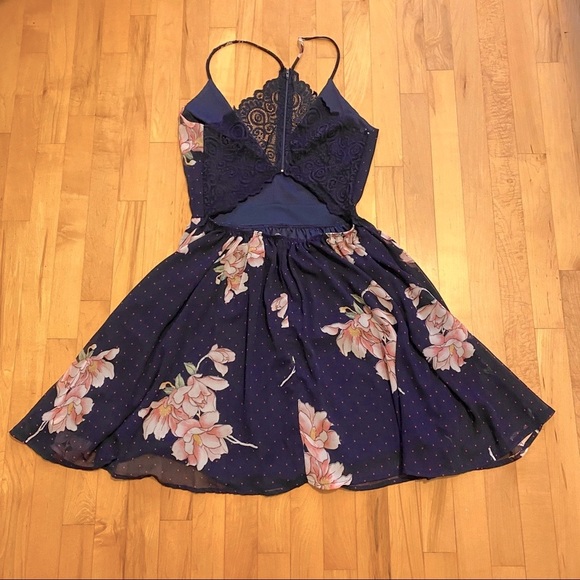 Navy floral mini dress - Picture 2 of 2